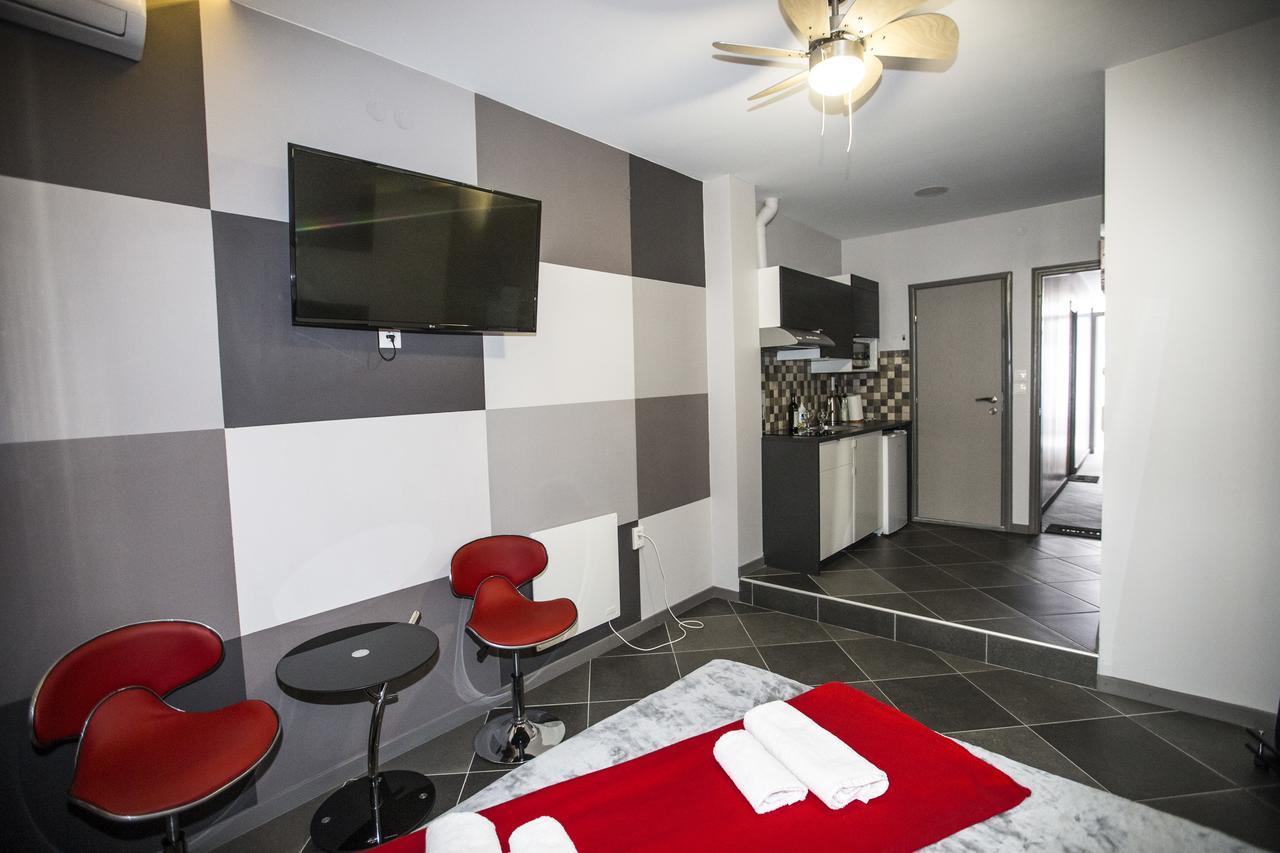 Trendy Living In Monastiraki Apartment Athens Ngoại thất bức ảnh